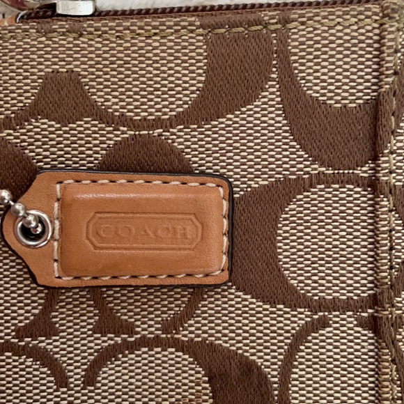 Coach Wristlet - Picture 4 of 4